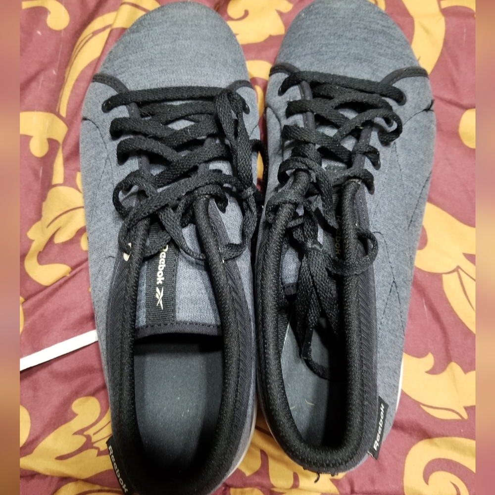 Laced Reebok - size 8 - Picture 2 of 4